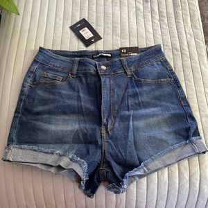 Never worn. Tags on.